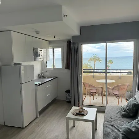 Carihuela 1ª Linea Playa * 托雷莫利诺斯